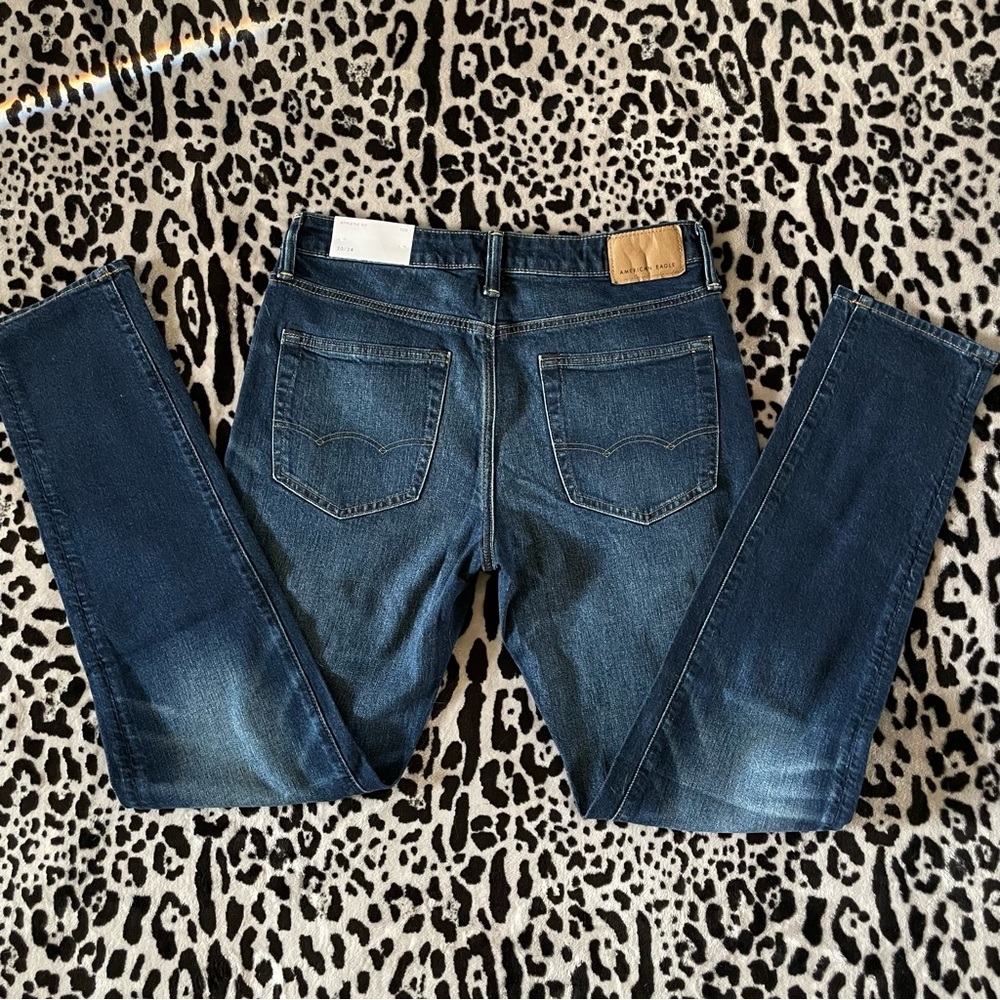 Men’s American Eagle Athletic Fit Jeans 30/34 NWT